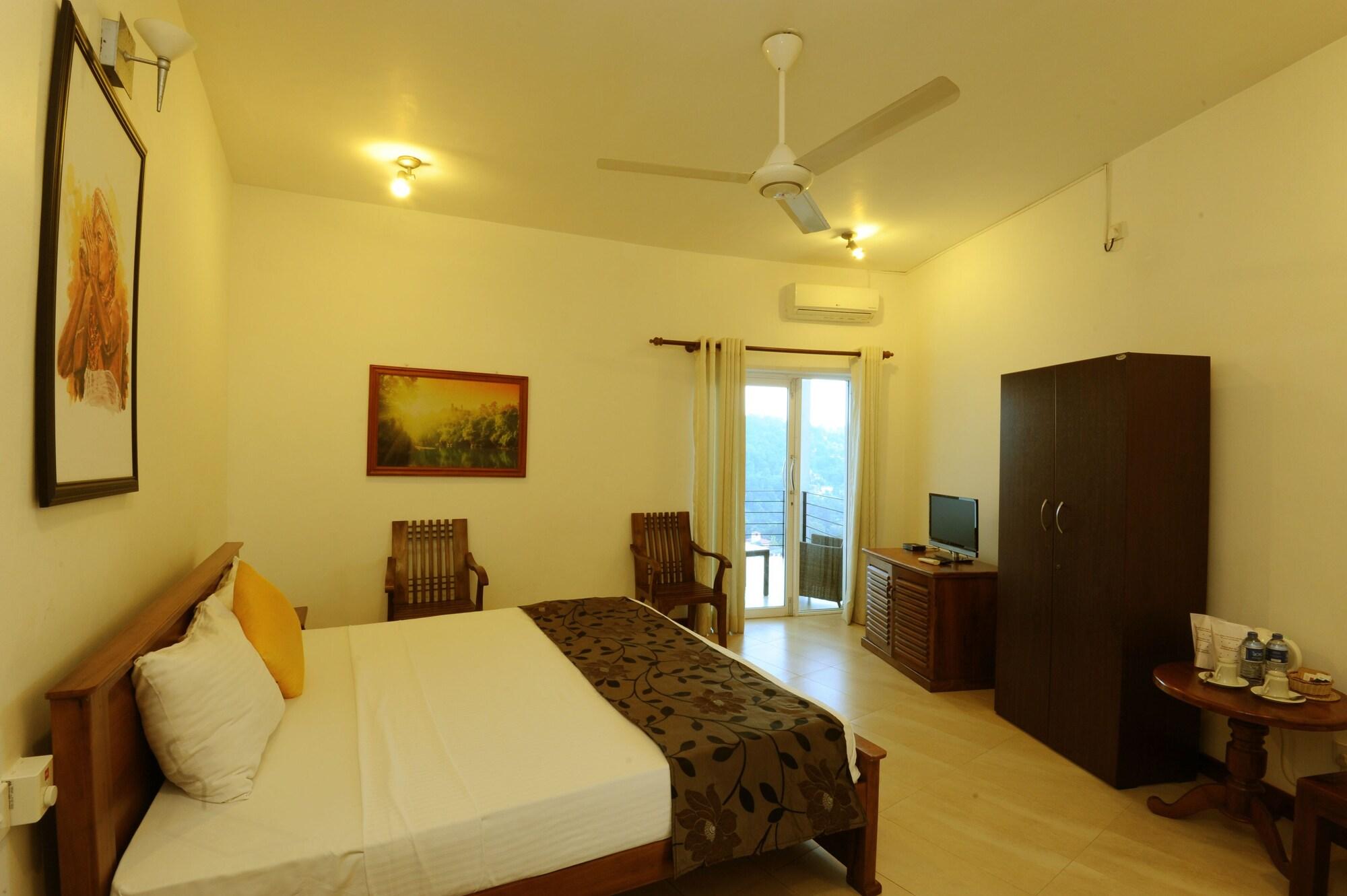 Отель Hotel See Kandy 3*