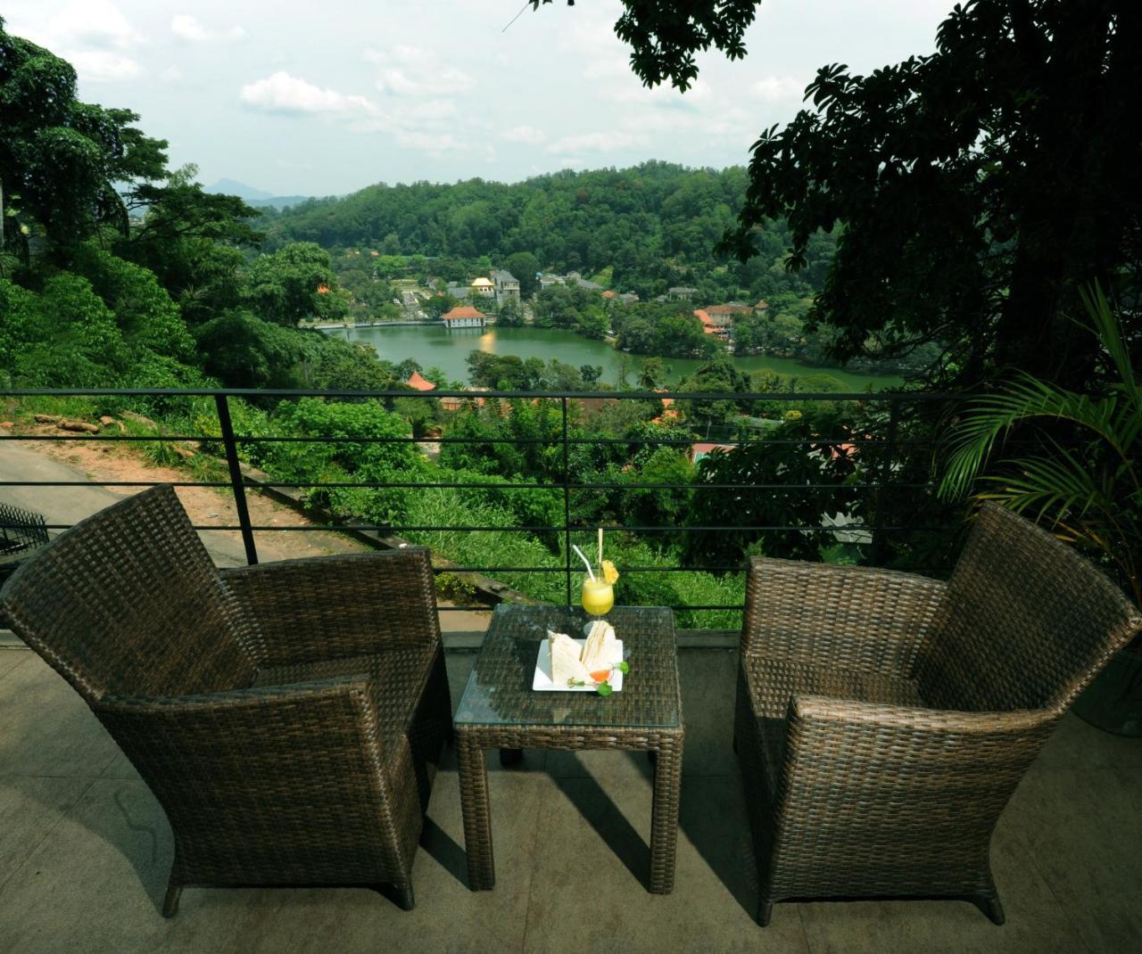 Hotel See Kandy 3* Канди